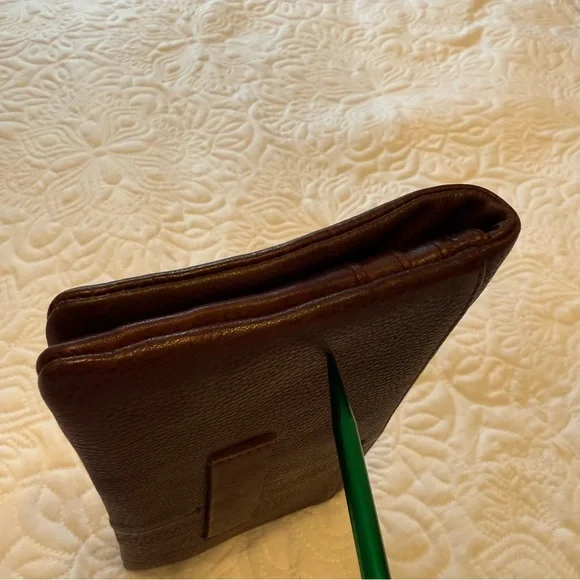 Latico Textured Brown Leather Terry Wallet Multi Card - Picture 7 of 11